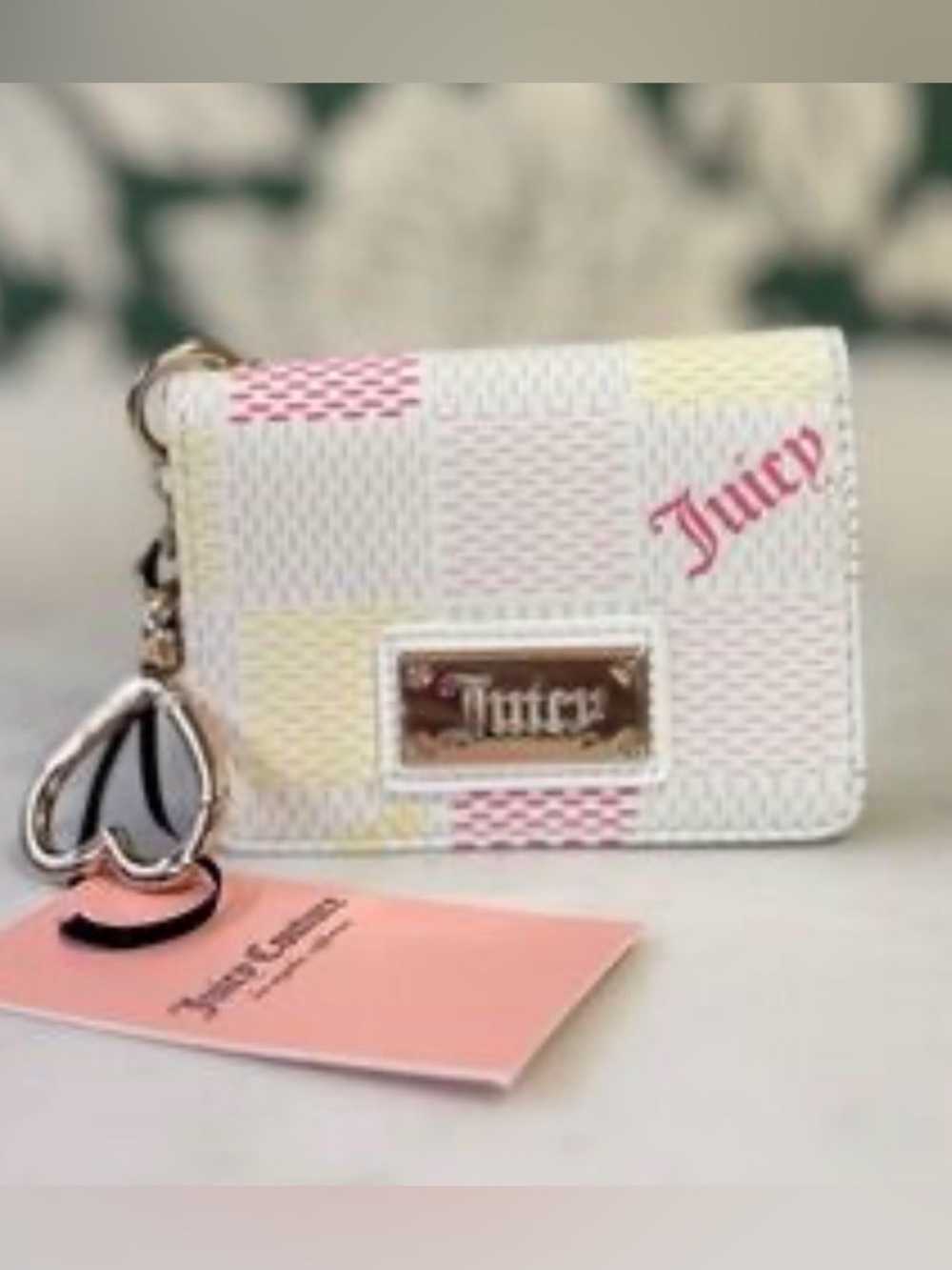 Juicy Couture Miss Independent White Pink Yellow Pastel Check bifoldCard Holder - Picture 1 of 5